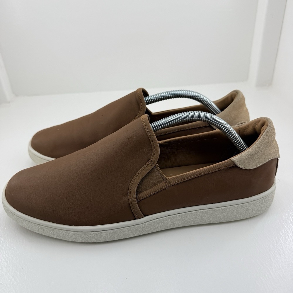 UGG Cas Women's Size 11 Brown Leather Slip On Sneakers Loafers Shoes 1132711